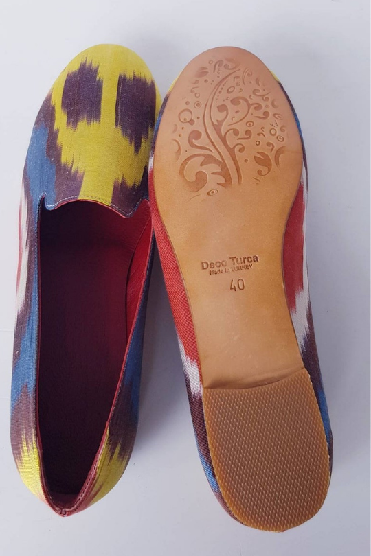 Women Ikat Pure Silk Shoes